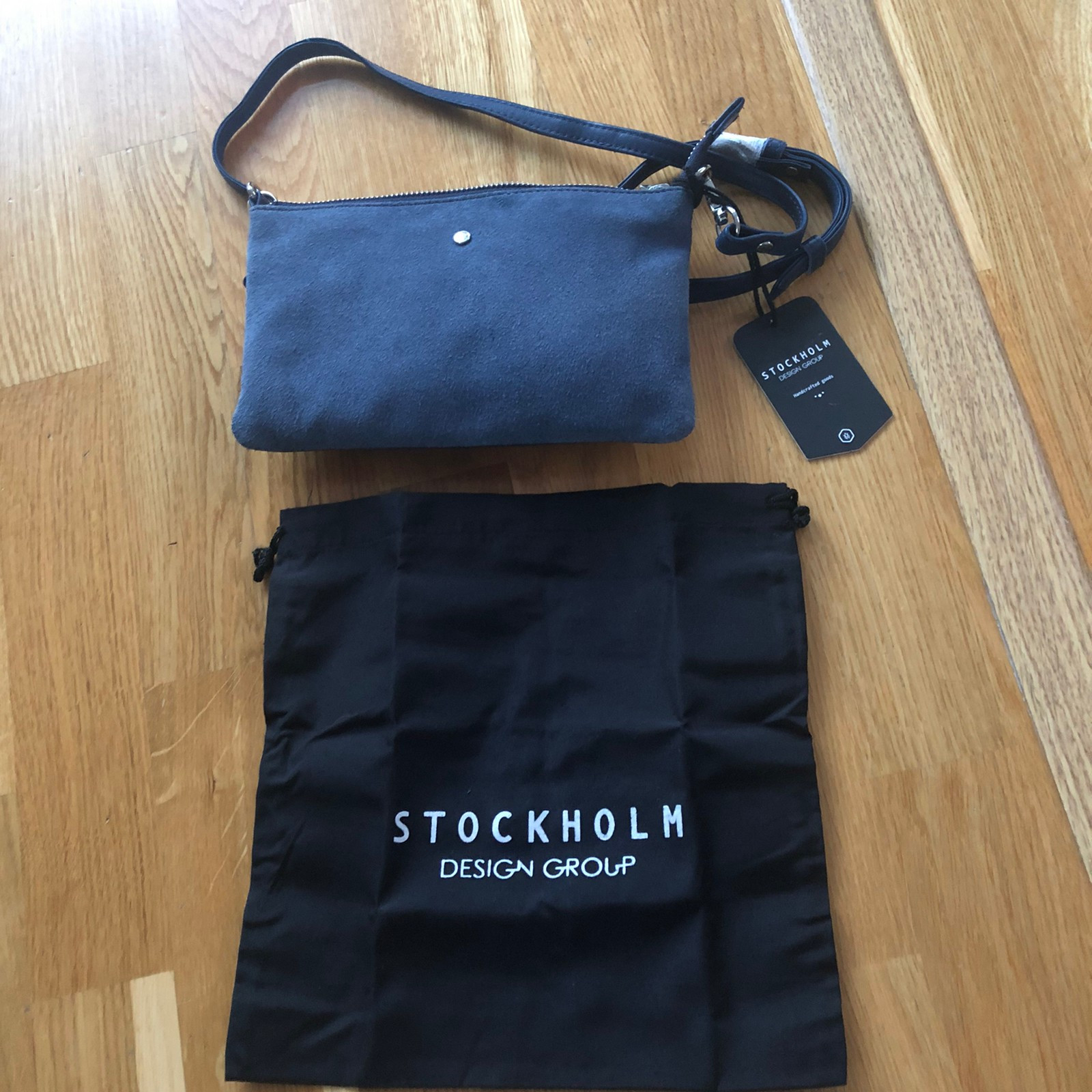 Stockholm Design Group veske blå skinn !!!NY!!! | FINN.no Stockholm Design Group veske blå skinn !!!NY!!! | FINN.no