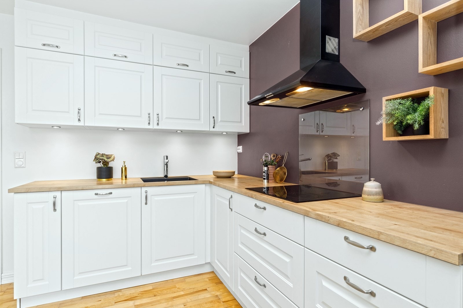 Integrerte hvitevarer medfølger handelen Galleribilde