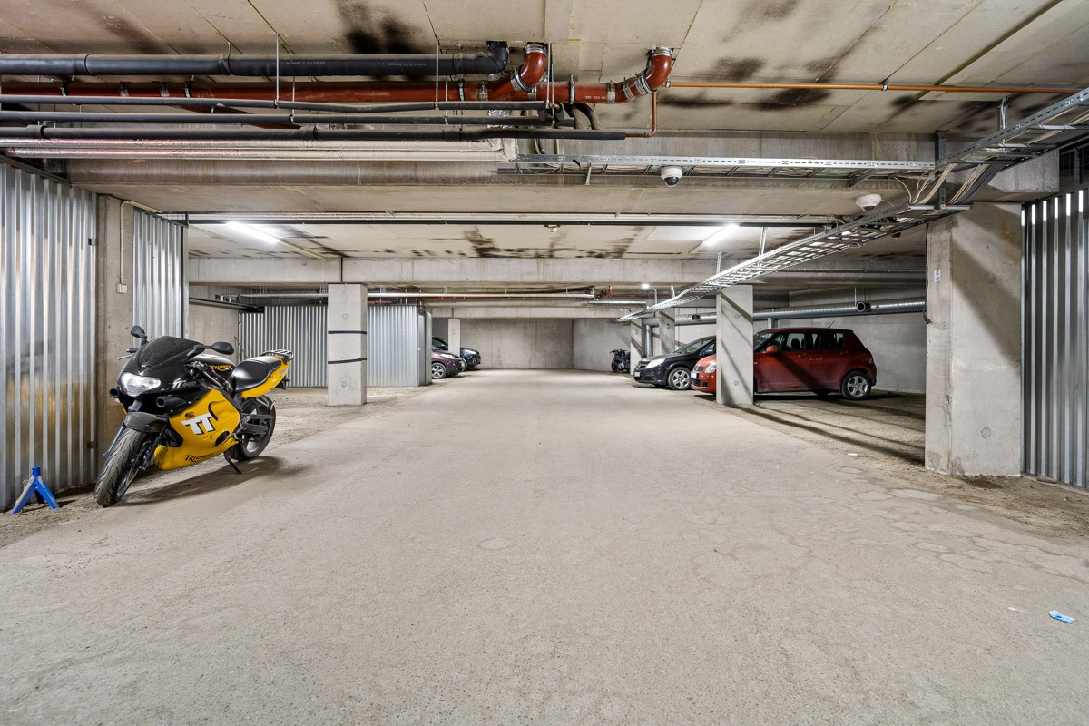Parkering i felles garasjeanlegg under blokken