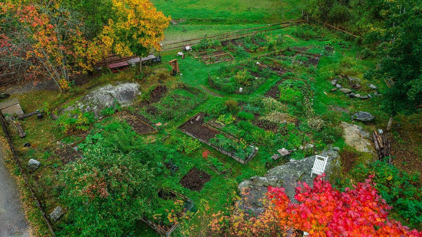 Oldtidshagen er en parsellhage dannet av beboere i Rugdeberget og Nebbejordet borettslag. Hagen ligger kun få skritt unna boligen! Galleribilde