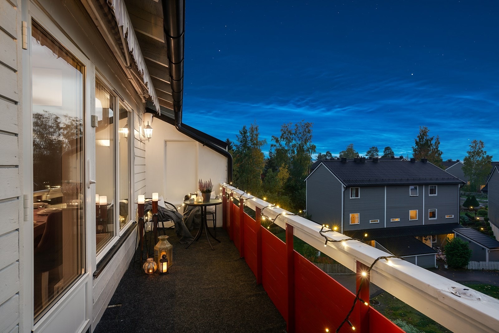 Vestvendt veranda med kveldsstemning! Galleribilde