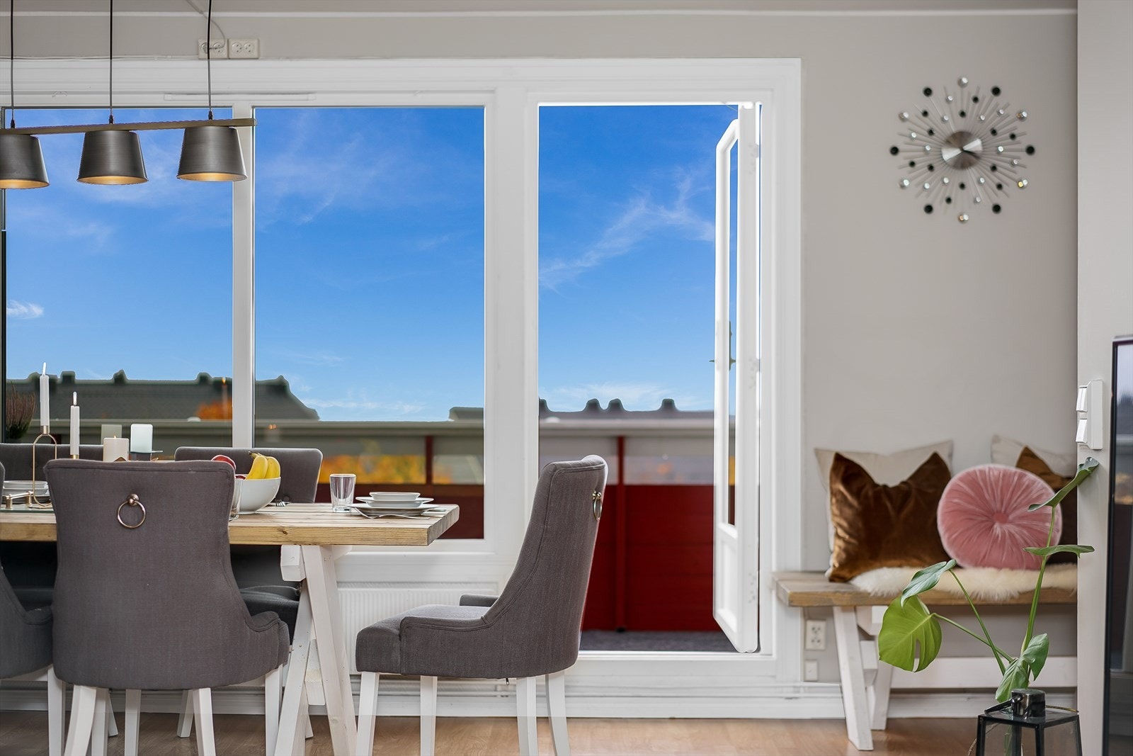 Enkel tilgang til veranda fra stuen! Galleribilde