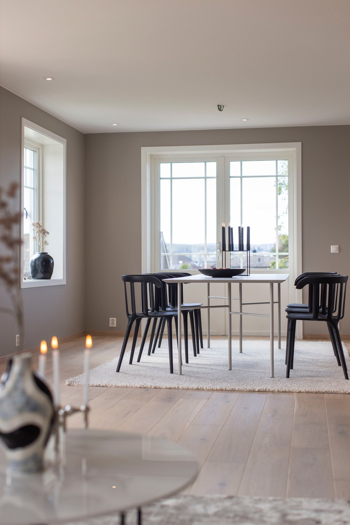 Fra stue mot spisestue Galleribilde