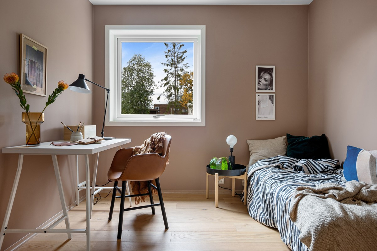 Soverom 1 har god plass til møbler og har flere innrednigsmuligheter