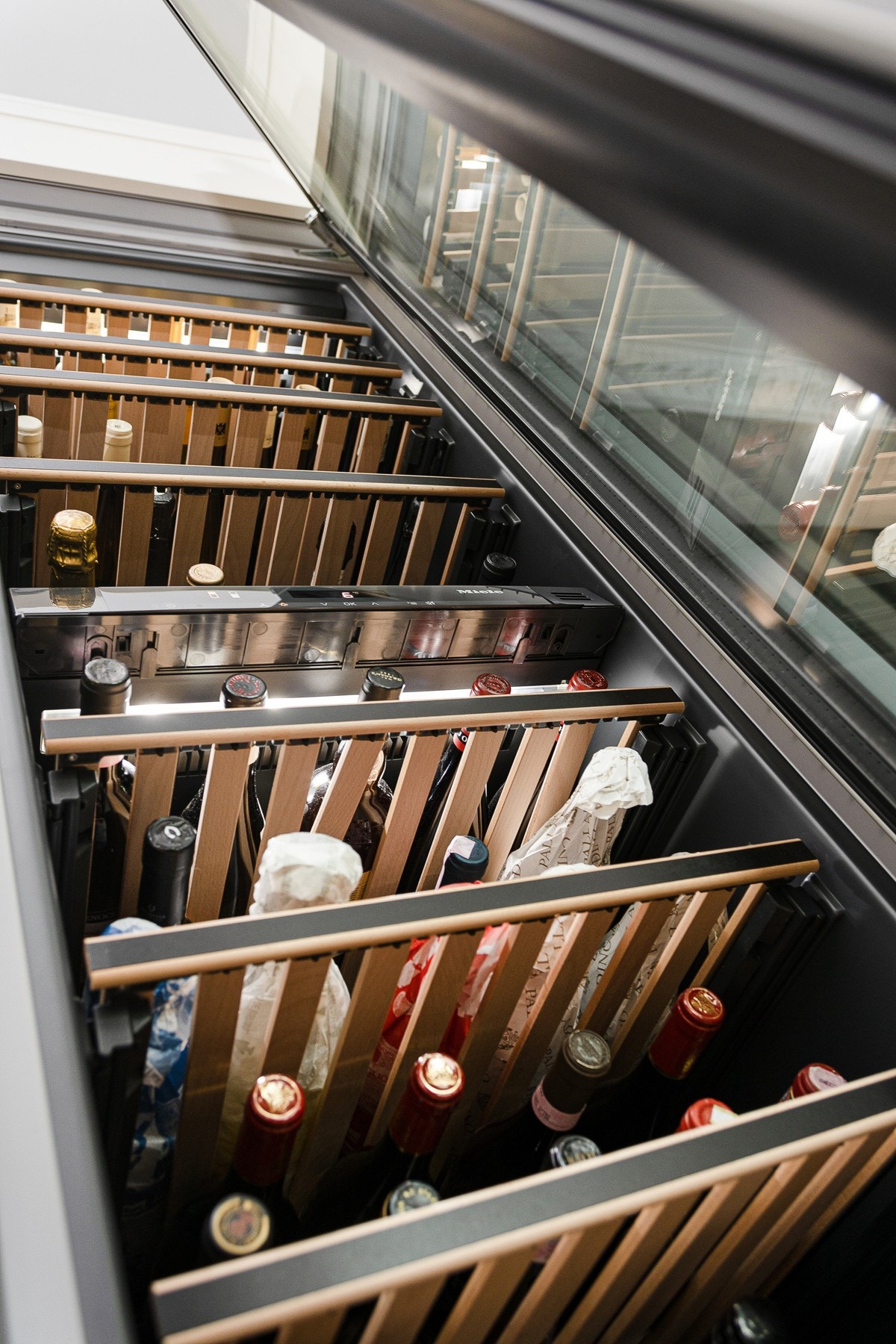 Eksklusivt vinskap med to soner fra Miele. Galleribilde
