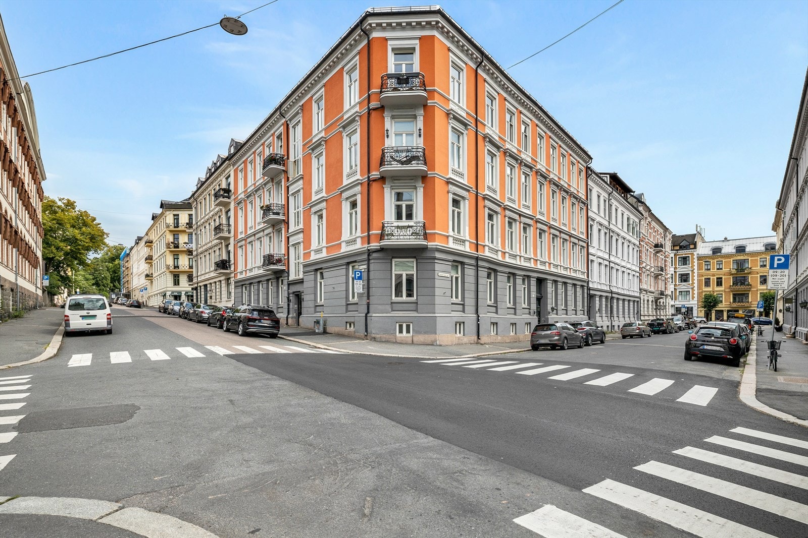Velkommen til et svært sjarmerende oppussingsobjekt med attraktiv beliggenhet! Galleribilde