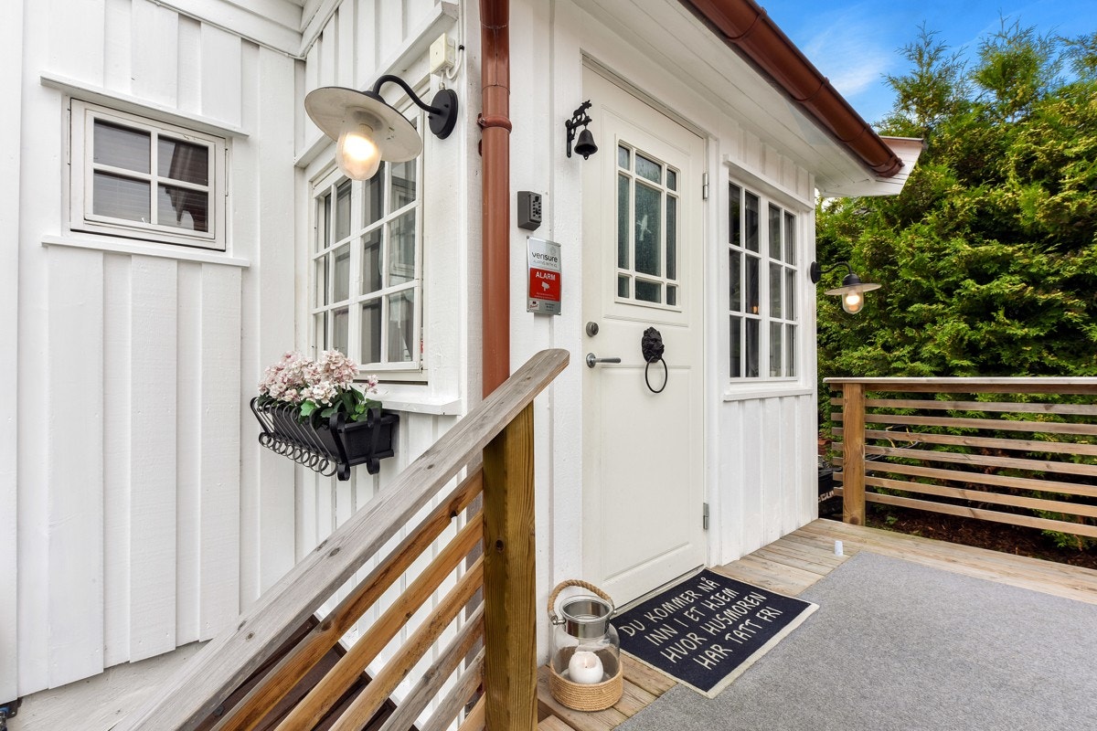 Uteområdet er pent og velholdt. Galleribilde