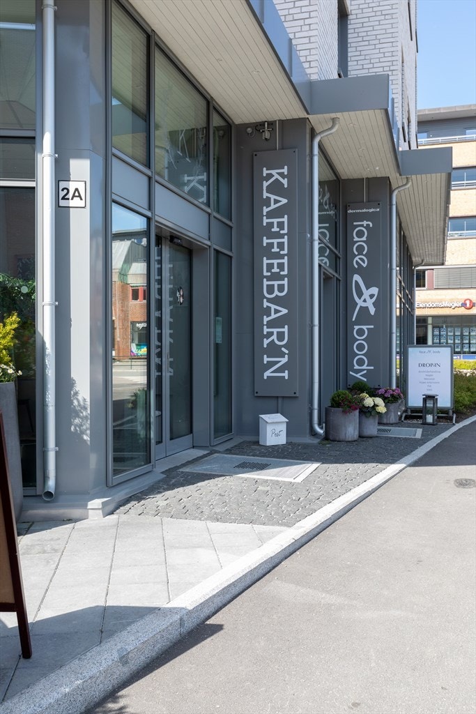 Nærhet til både kaffe og velvære Galleribilde