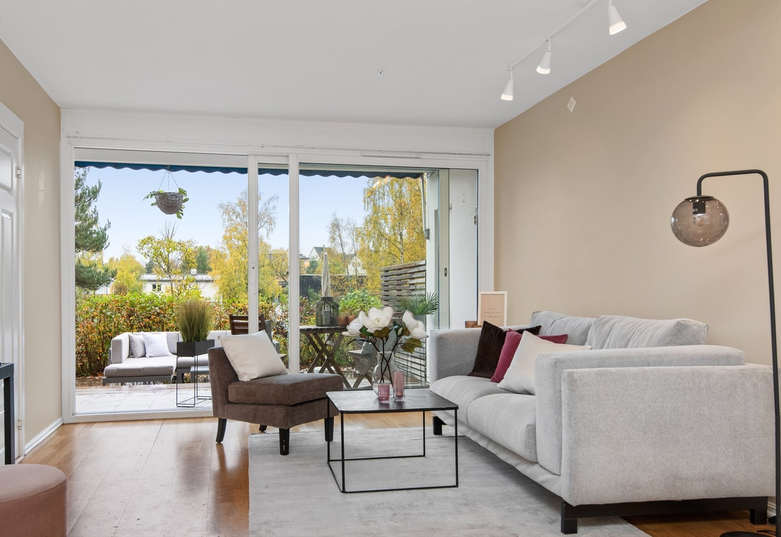 Skyvedør ut til markterrassen Galleribilde