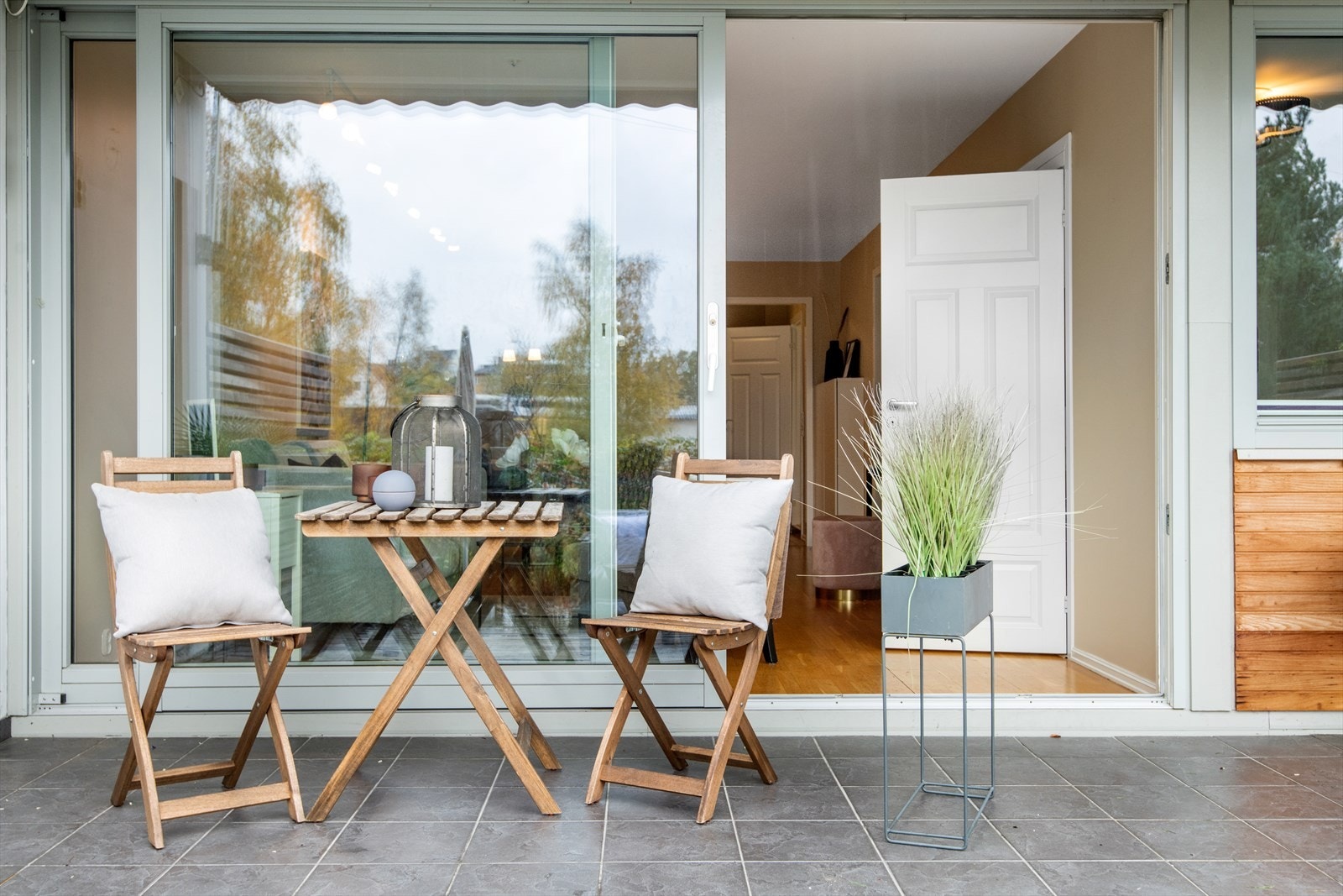 Store vindusflater. Galleribilde