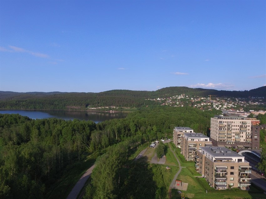 Boligen har en unik beliggenhet rett ved Maridalen Galleribilde