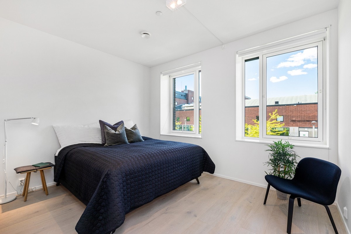 Hovedsoverommet har god plass til dobbeltseng. Galleribilde