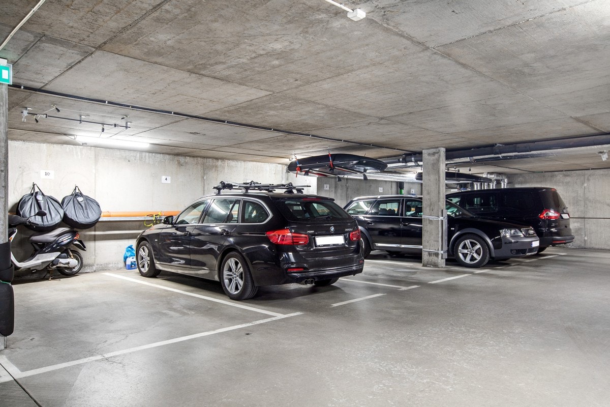 Garasjeplass medfølger. Galleribilde