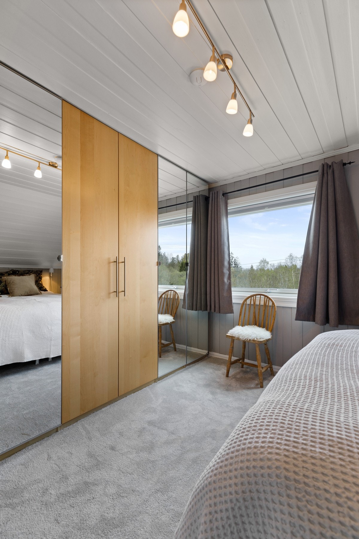 Hovedsoverommet ligger østvendt, noe som gjør det svalt og behagelig. Galleribilde