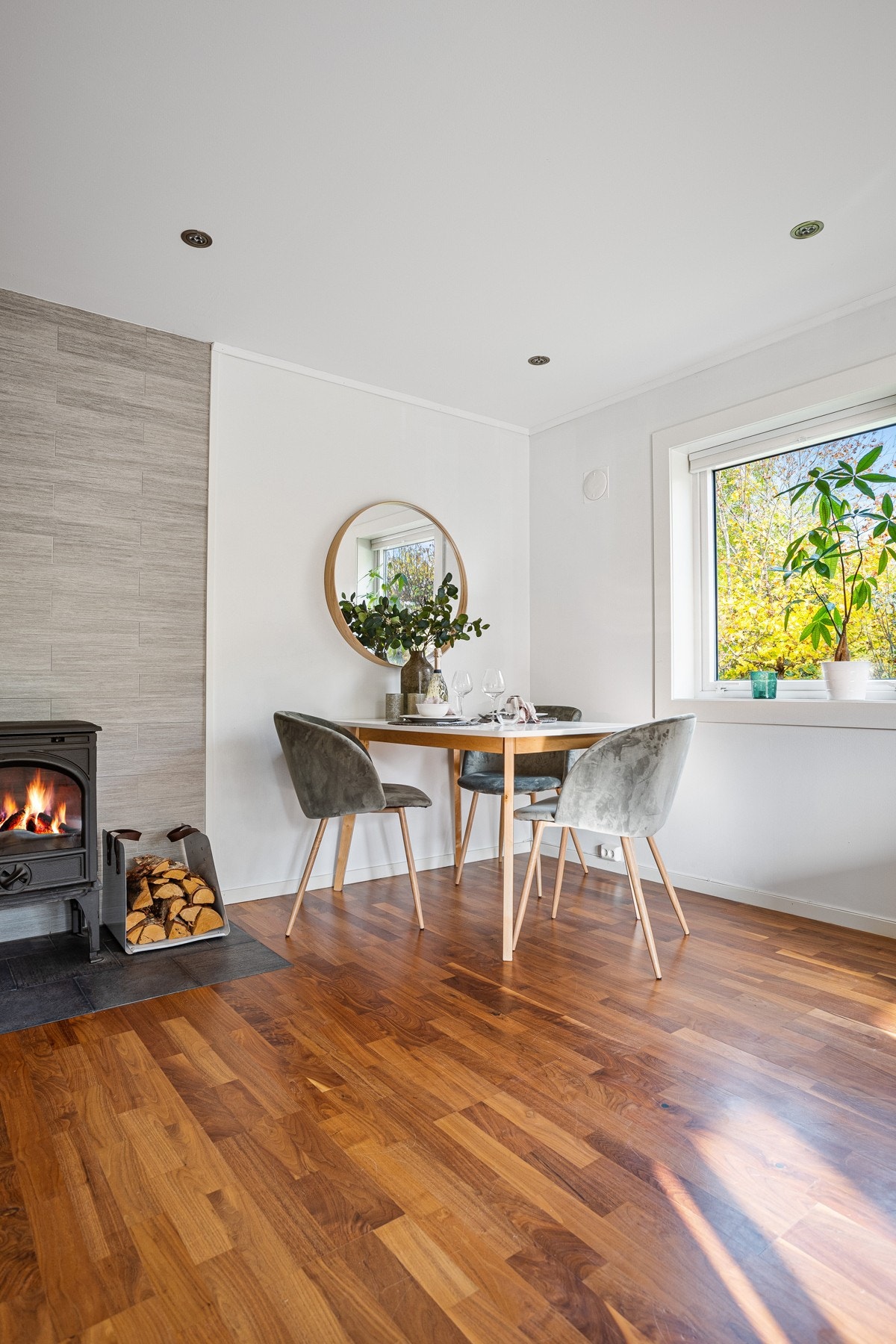 Her kan man invitere både venner og familie til hyggelige middager. Galleribilde