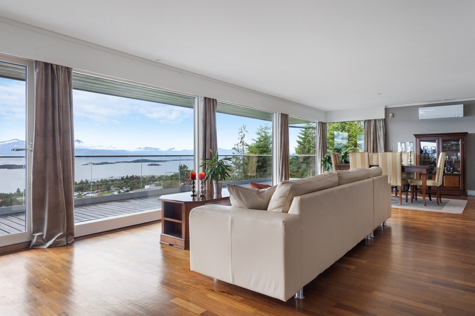 Stue/spisestue Galleribilde