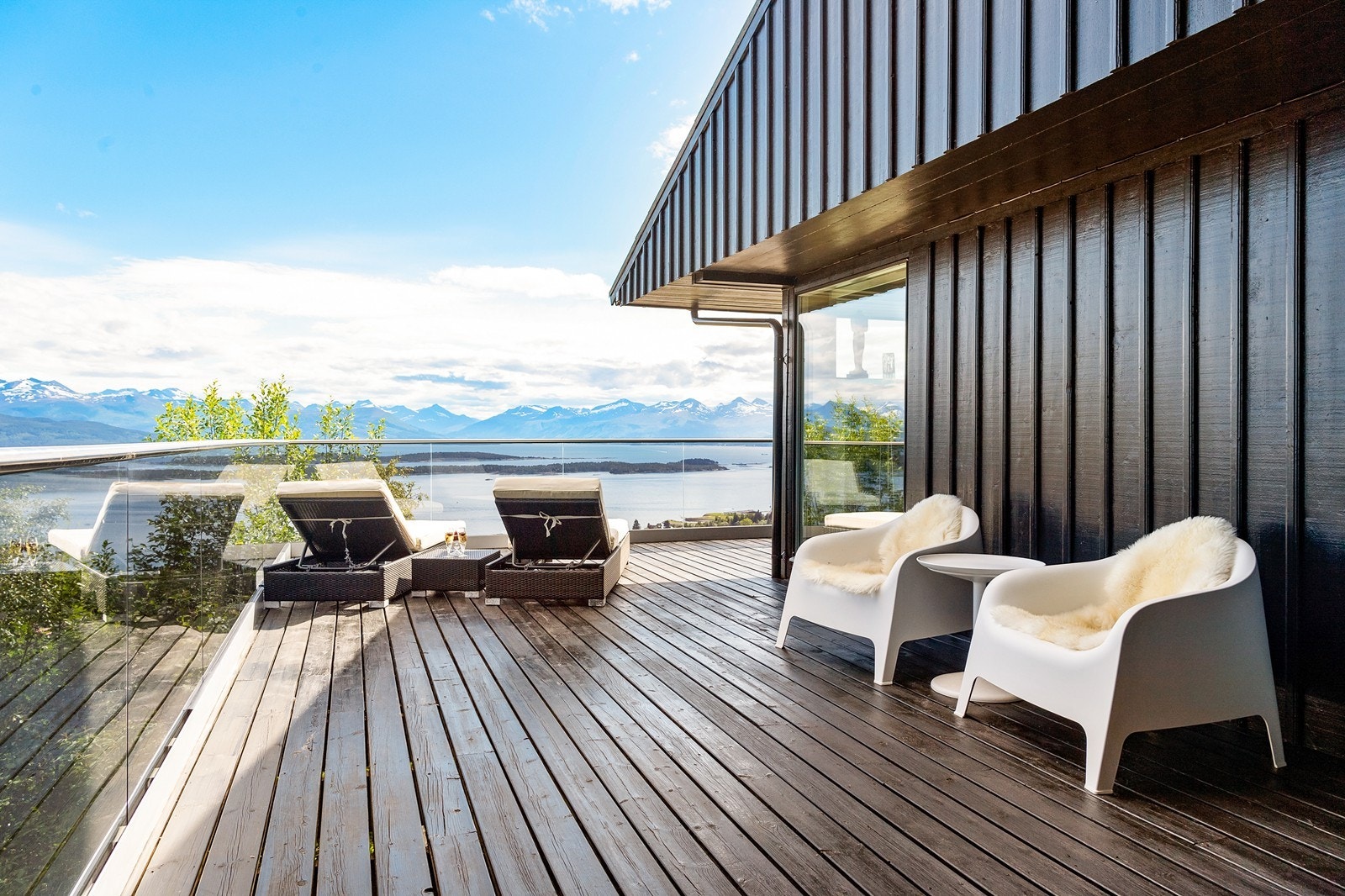 Veranda mot øst Galleribilde