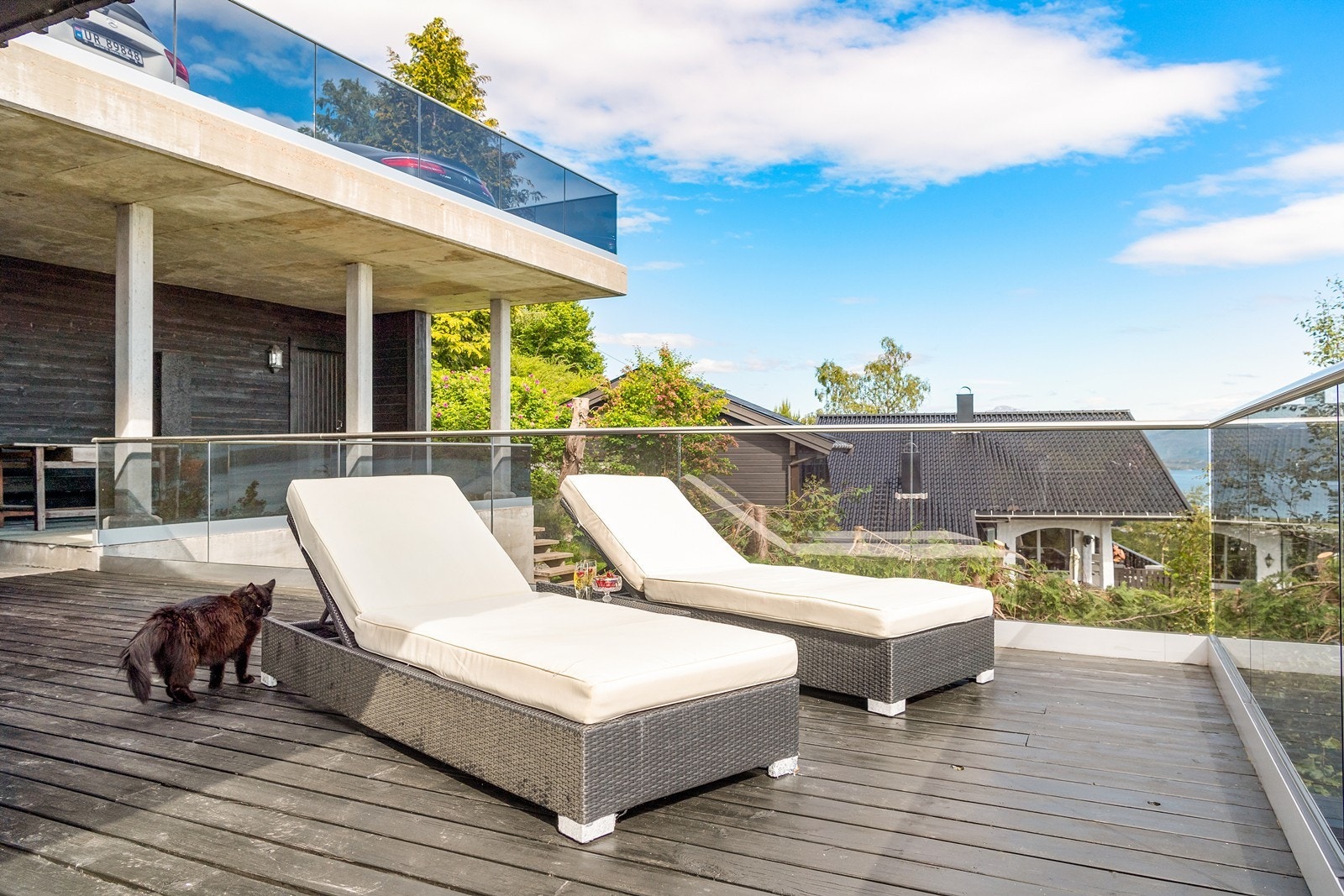 Verandaen har fantastiske utsikts- og solforhold! Galleribilde