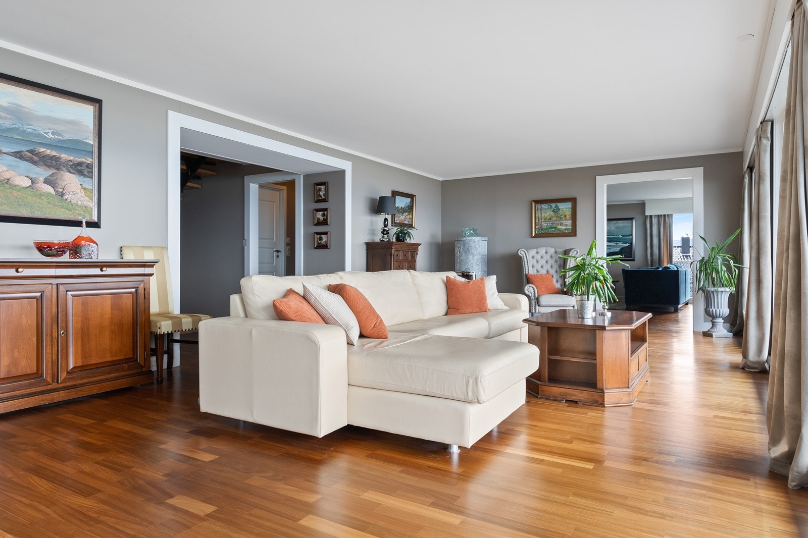 Stue/spisestue Galleribilde