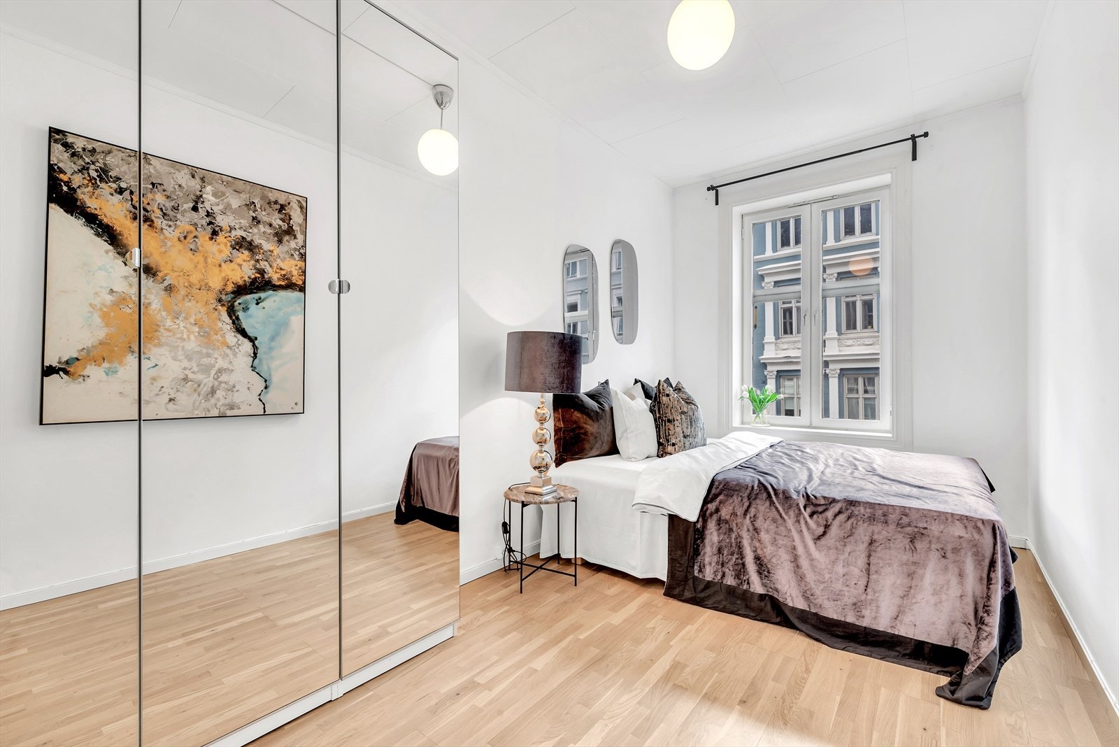 Leiligheten har hele fire soverom. Galleribilde