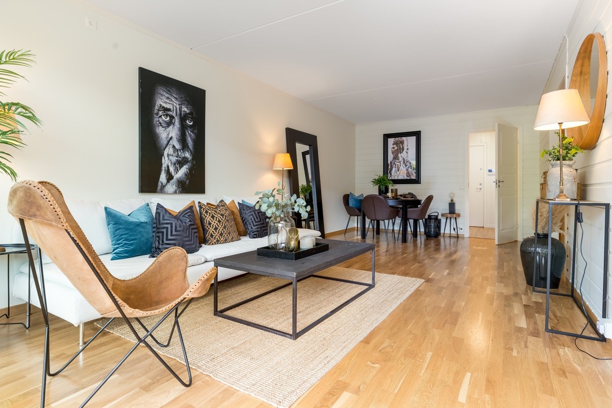 Leiligheten framstår som lys og med en god planløsning Galleribilde