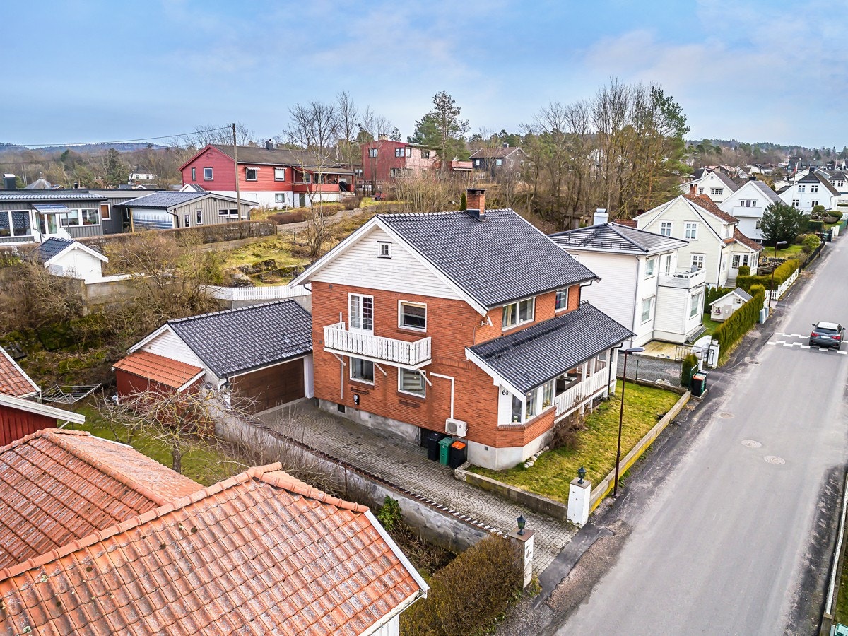 Meget romslig familiebolig i sentrumsnært strøk. Galleribilde