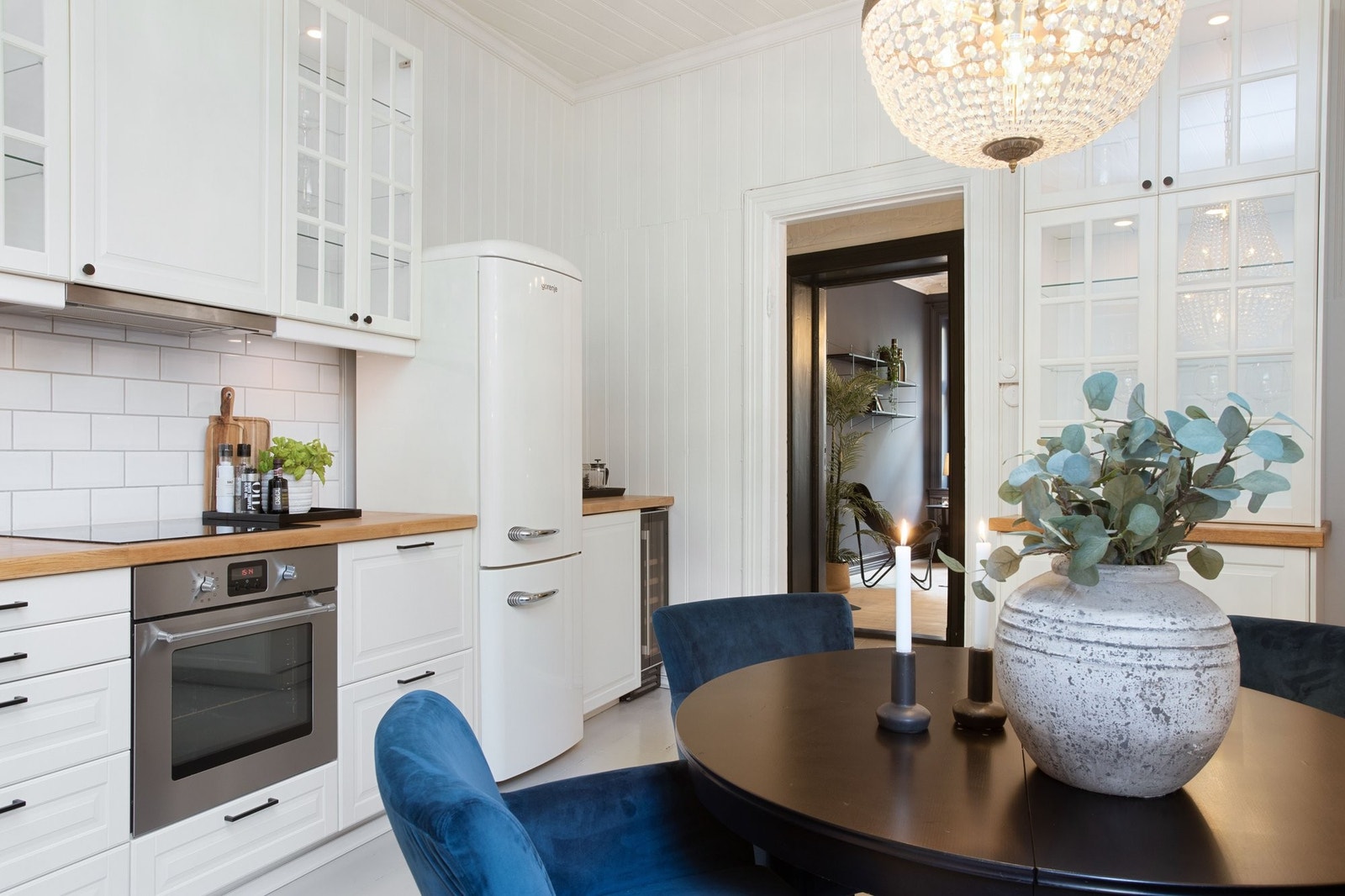 Nymalte vegger og gulv i 2020. Galleribilde