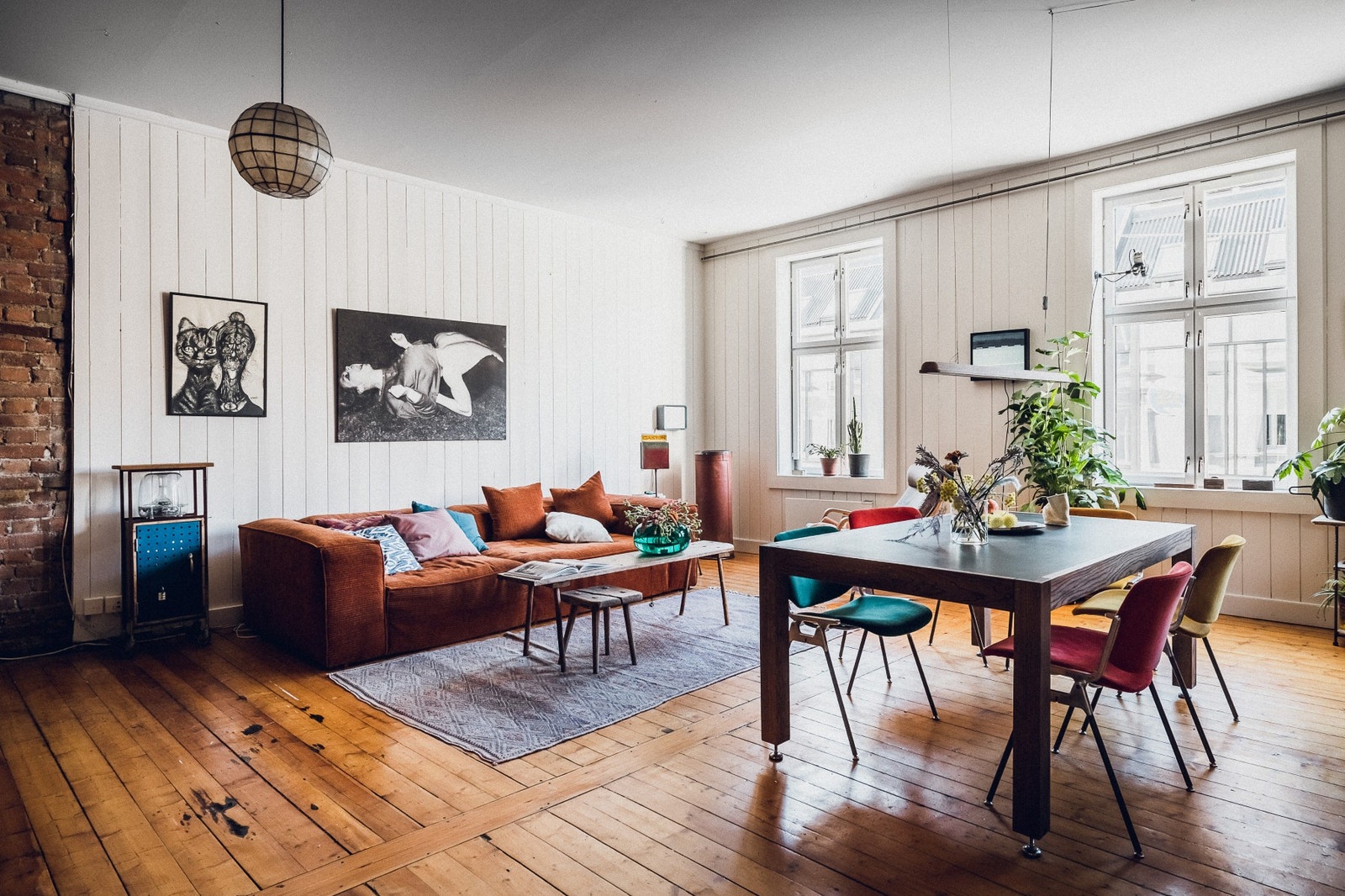 Attraktiv 3-roms leilighet med spennende innredning og fantastisk romfølelse. Galleribilde