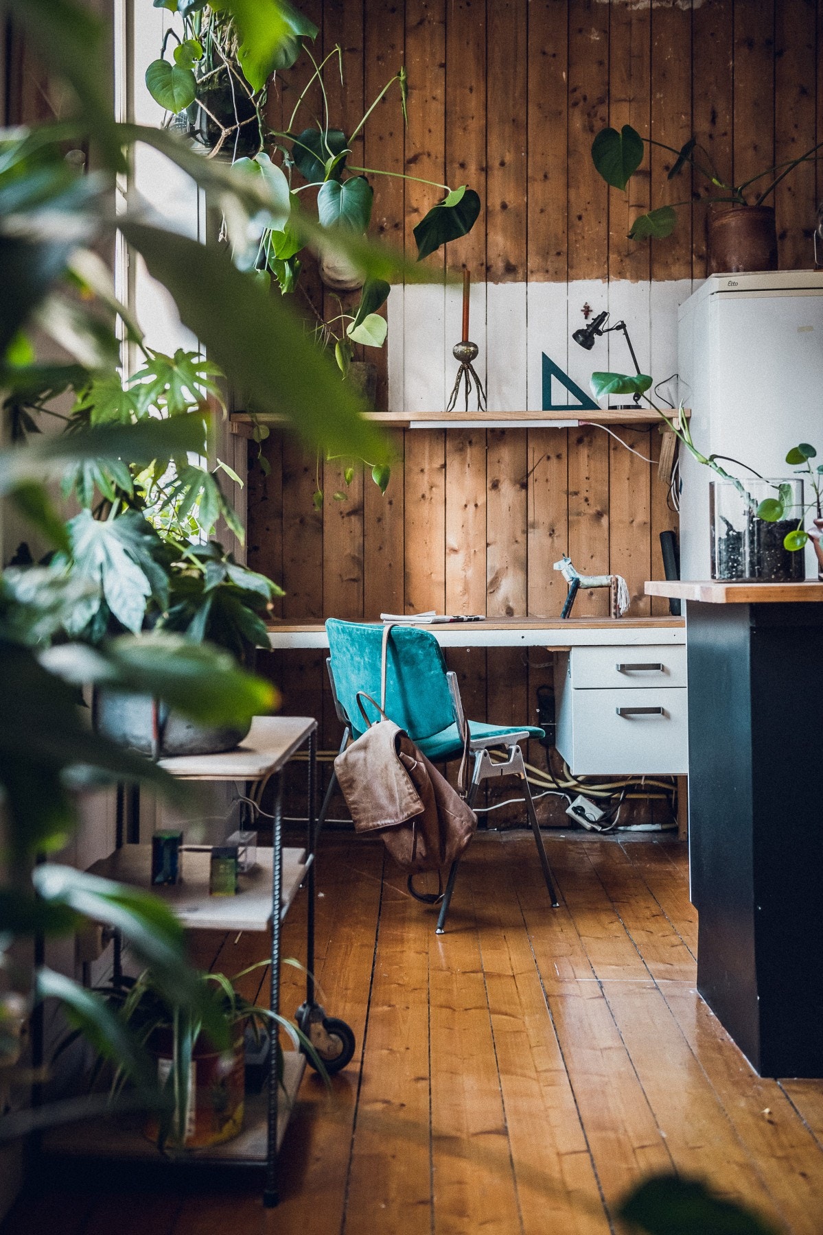 Skrivebordet er utformet fra panelet på soverom nr. 2. Galleribilde