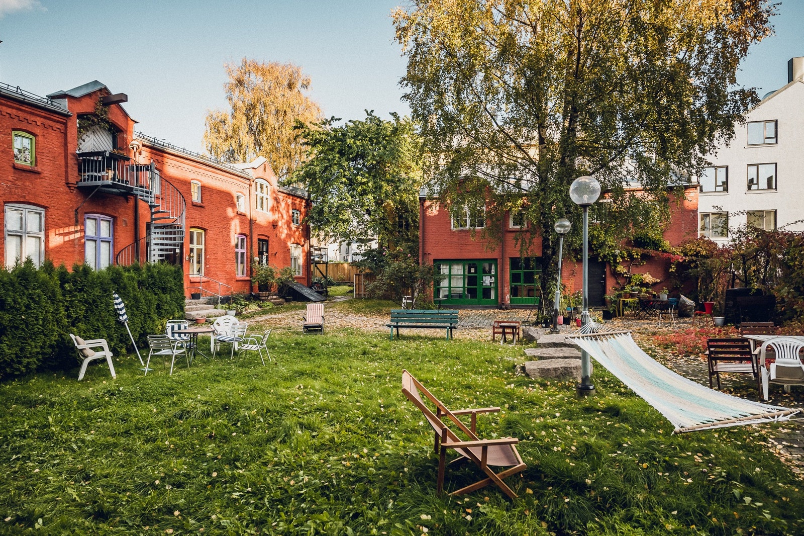 Ta gjerne med deg lunsjen ned hit på gode sommerdager! Galleribilde