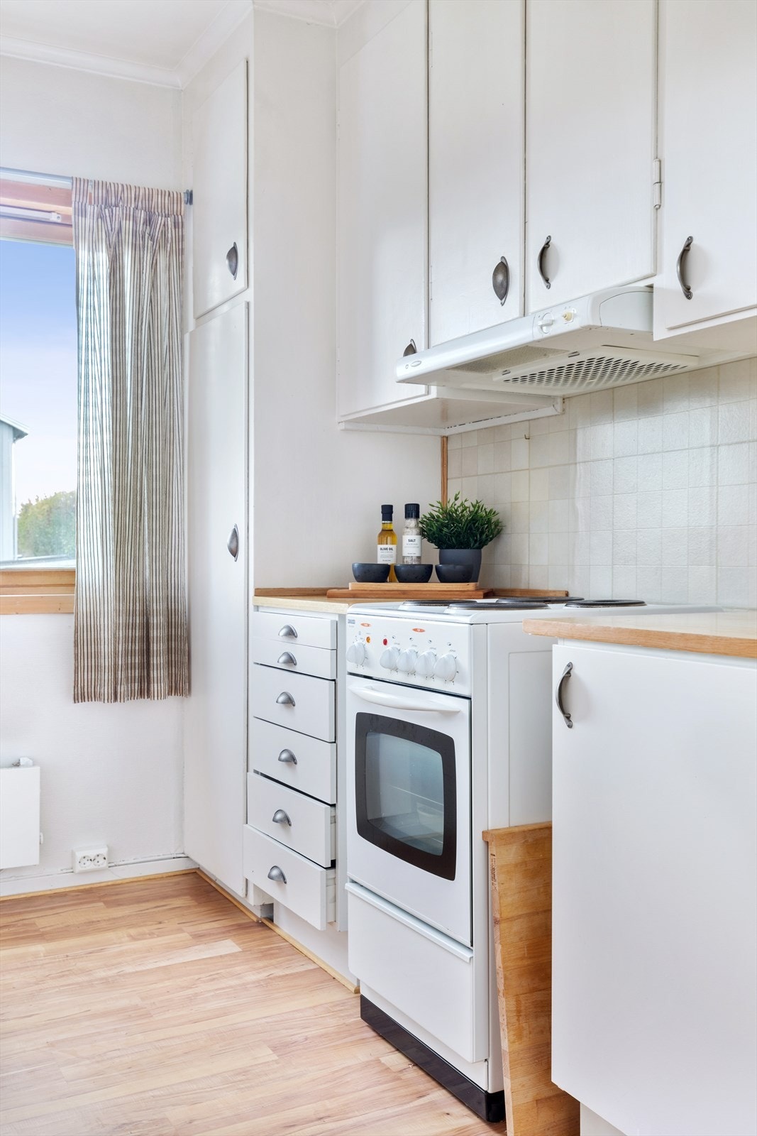 Ventilatorhette med avtrekk til yttervegg. Galleribilde