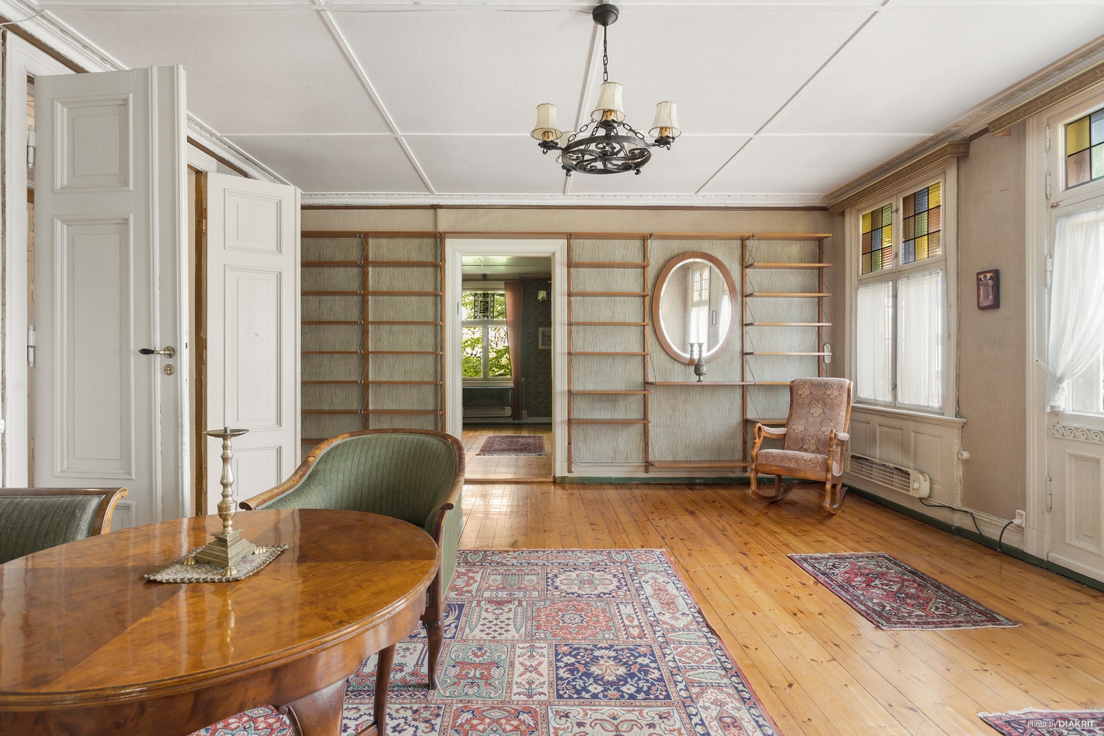 Sveitservilla - 2. etasje i tomannsboligen. Galleribilde