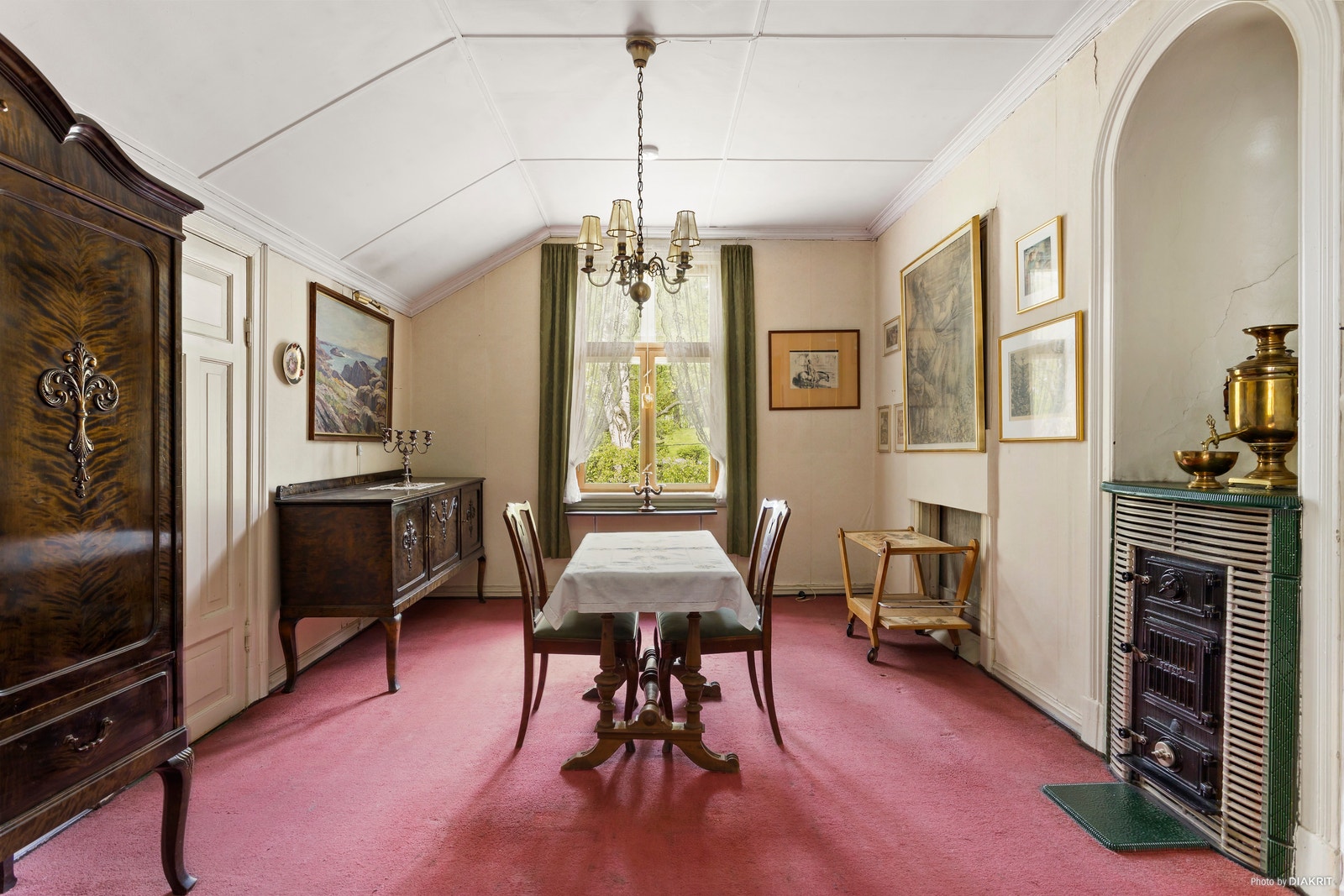 Sveitservilla - 2. etasje i tomannsboligen. Galleribilde