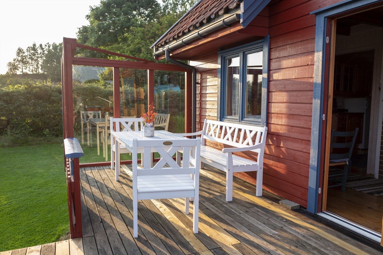 Solrik veranda Galleribilde