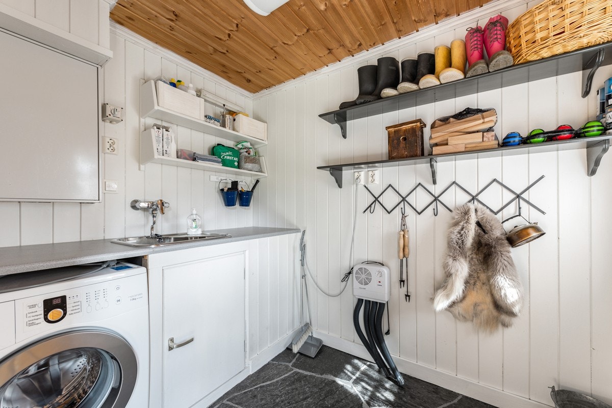 Vaskerom/ bod. Galleribilde