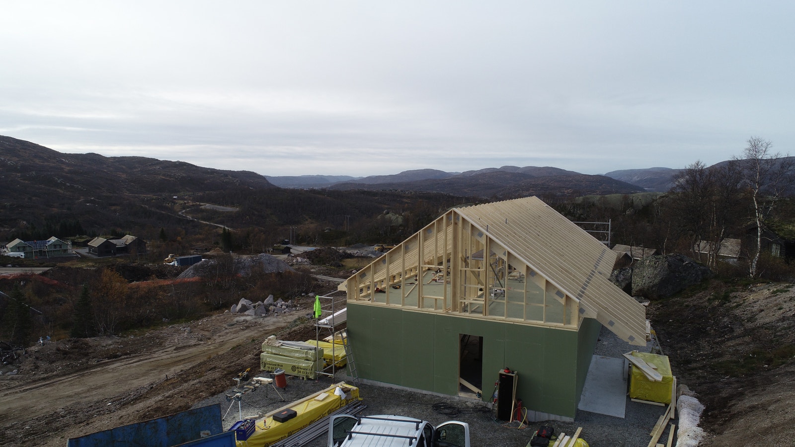 Tømmerarbeidet er startet Galleribilde