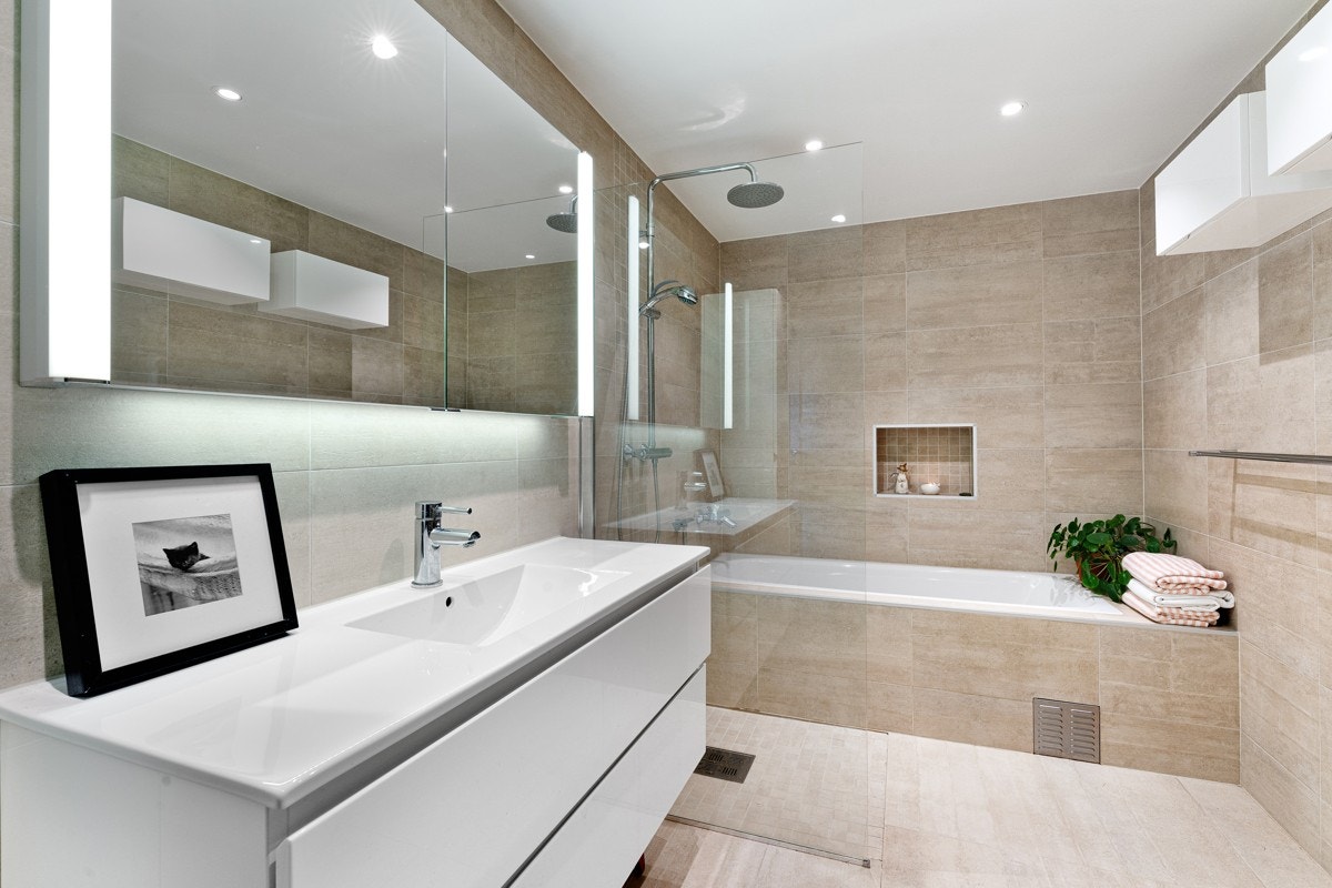 Meget pent baderom pusset opp i 2015 Galleribilde