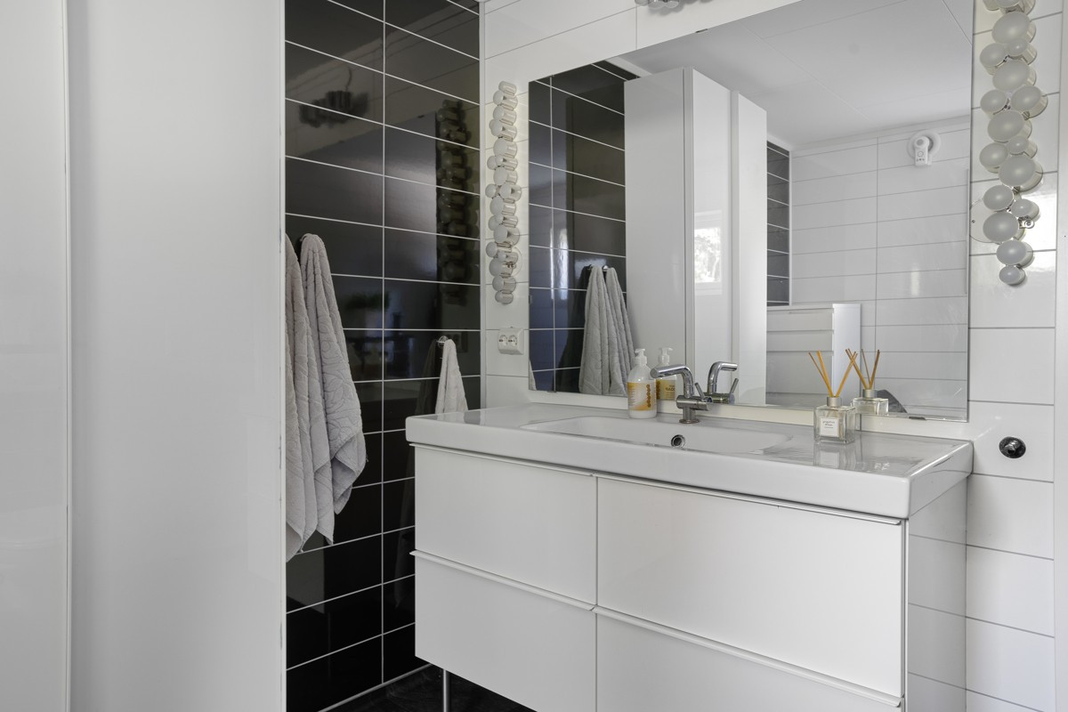Stilig bad i moderne farger