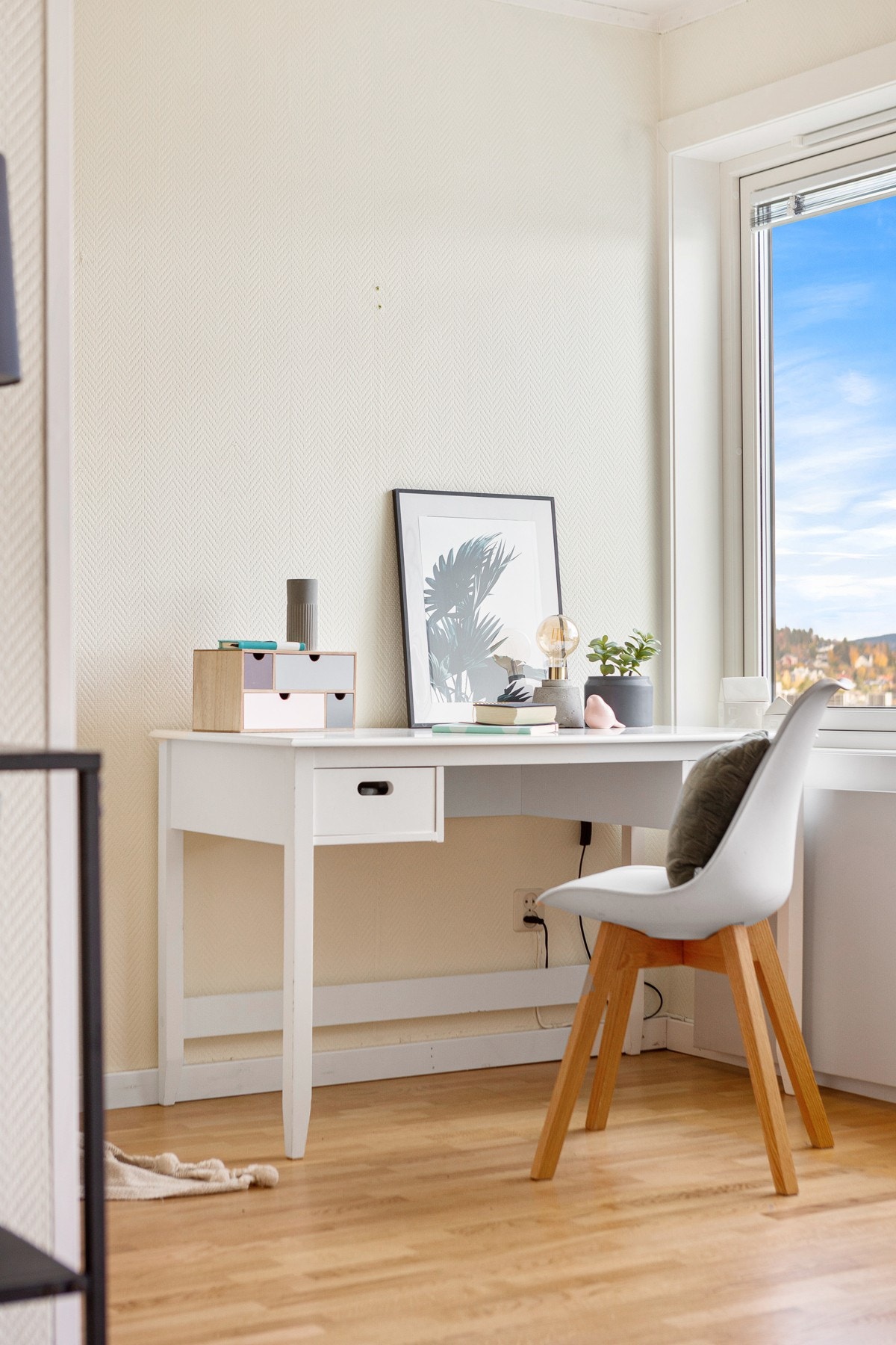 Dagens løsning med kontordel kan fint endres etter behov. Galleribilde