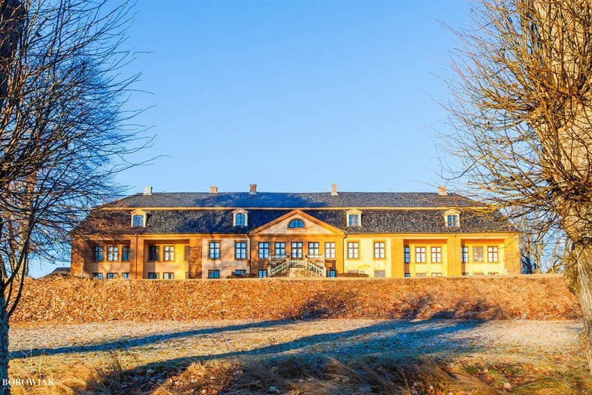 Bogstad gård med kafé og aktiviteter for de små. Galleribilde