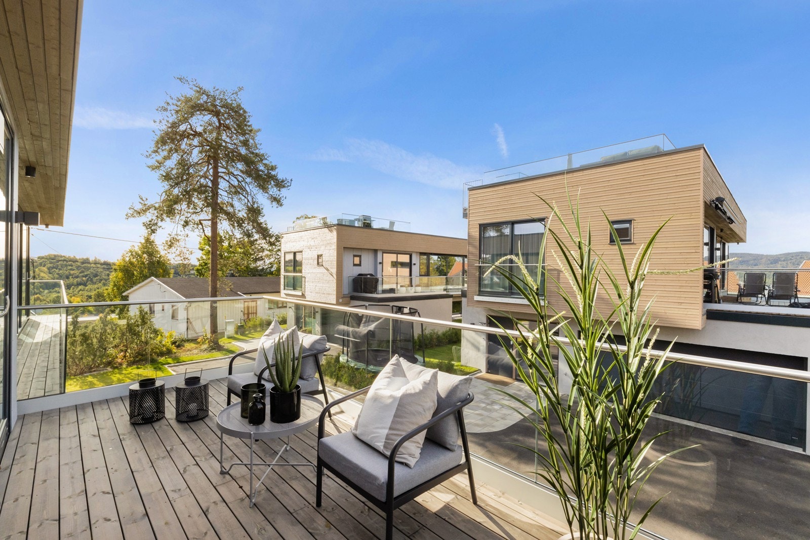 Terrasse med flotte solforhold Galleribilde