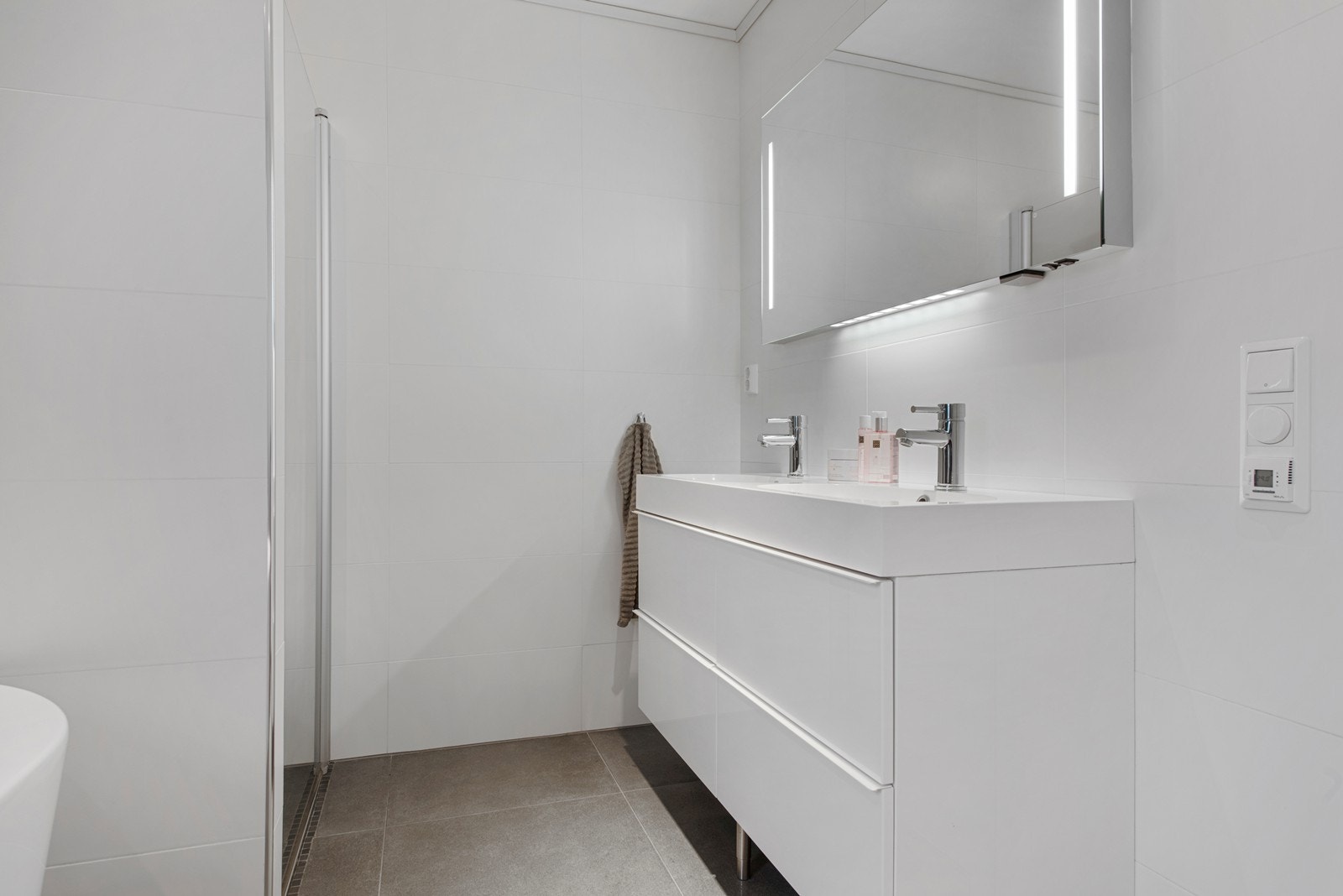 Flislagt bad i 2. etasje Galleribilde