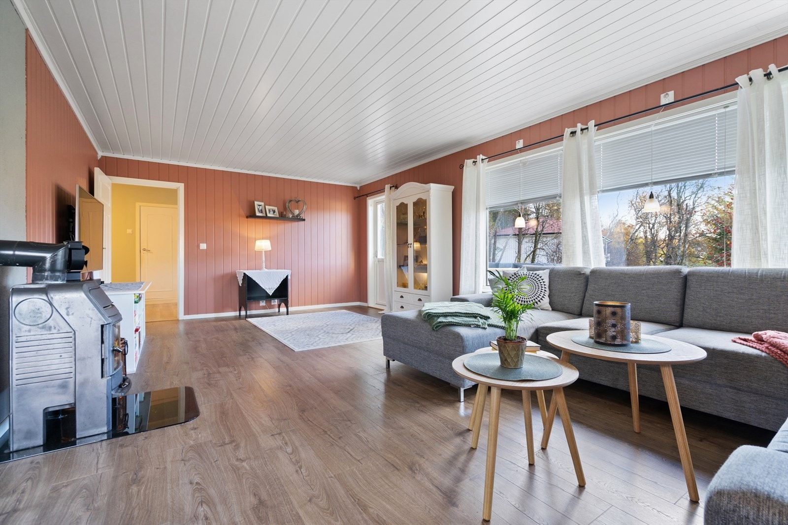 Utgang til veranda fra stue Galleribilde