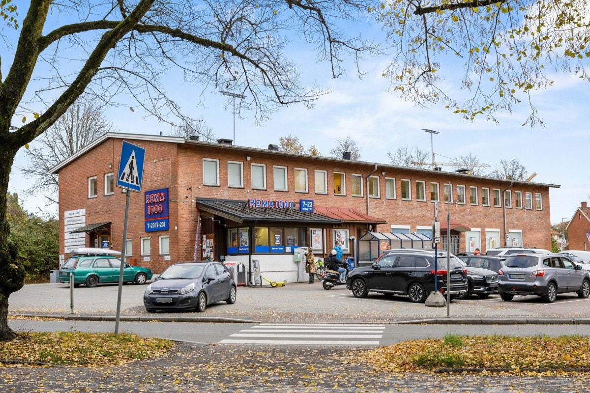 Rema 1000 ligger i umiddelbar nærhet. Galleribilde