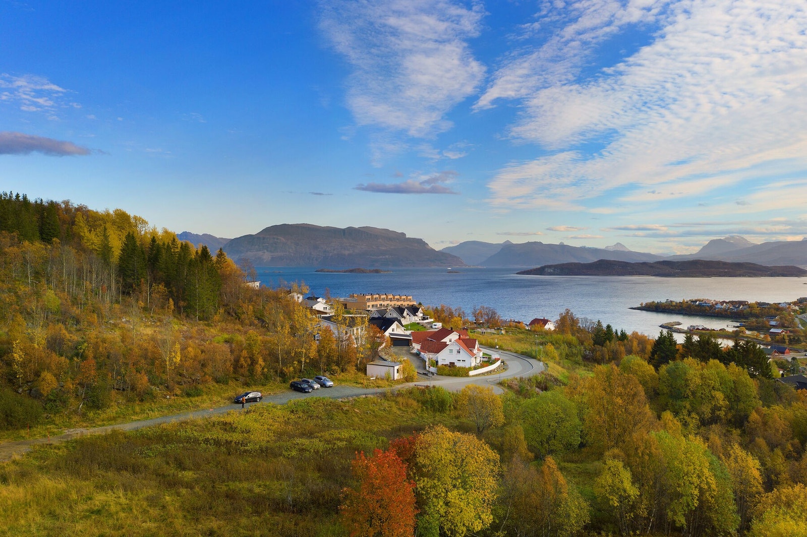 Rundkjøringen i Breivikhaugen er det siste av det gamle feltet - Herfra og inn blir det nytt! Galleribilde