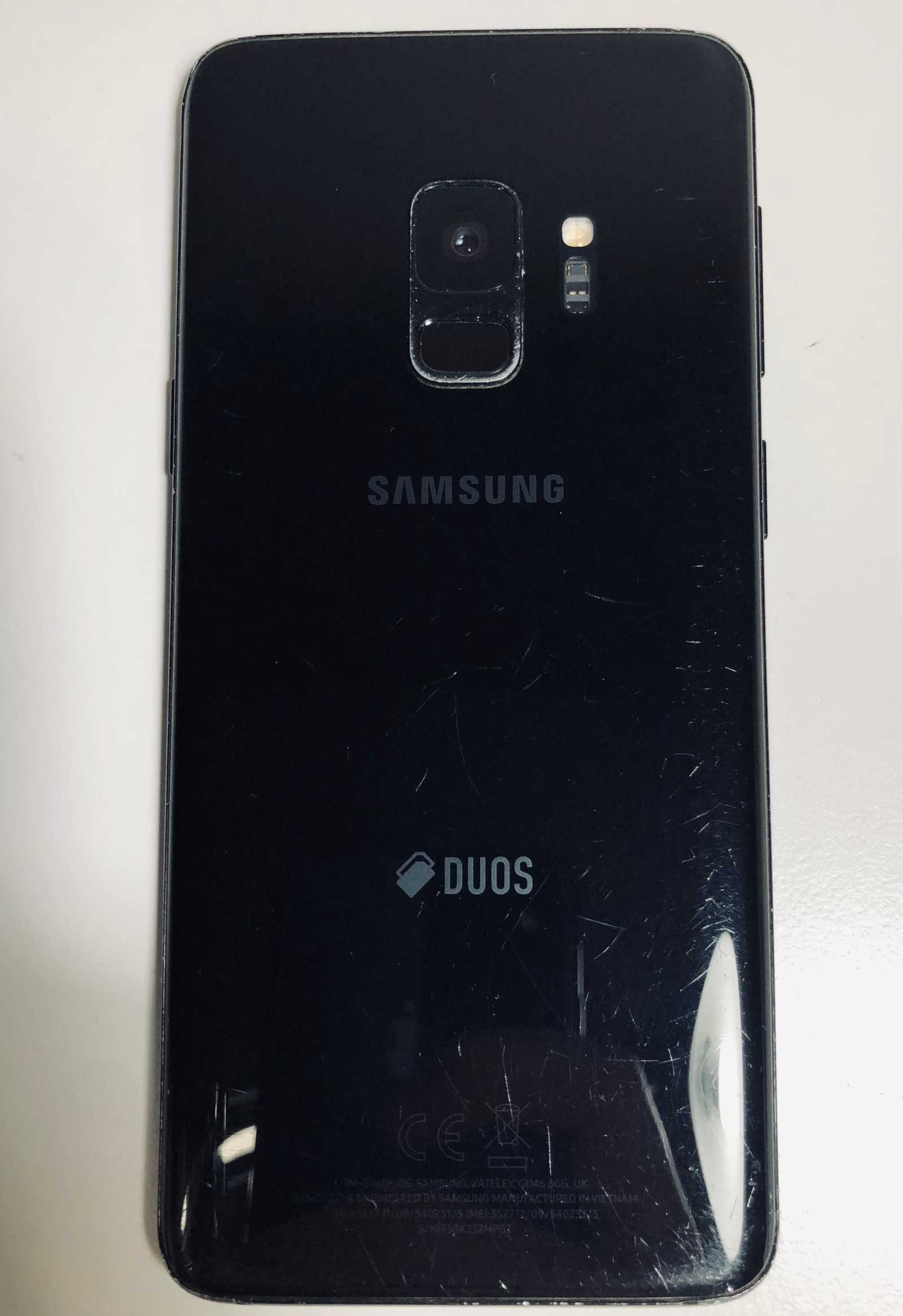 Samsung S9 Selges billig! Oppussing prosjekt! 64GB trådløs Samsung S9 Selges billig! Oppussing prosjekt! 64GB trådløs