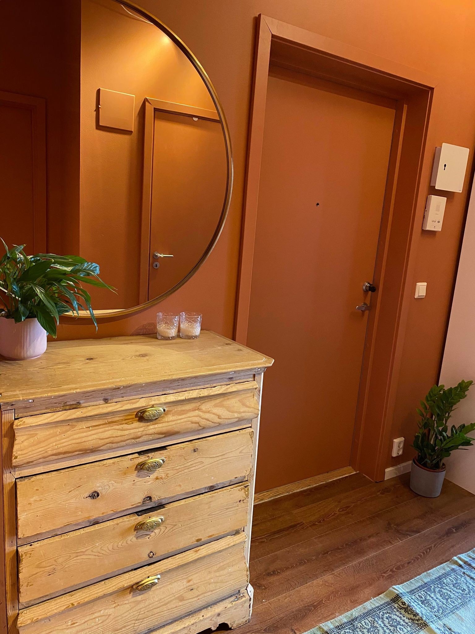 Inngangsparti. Galleribilde