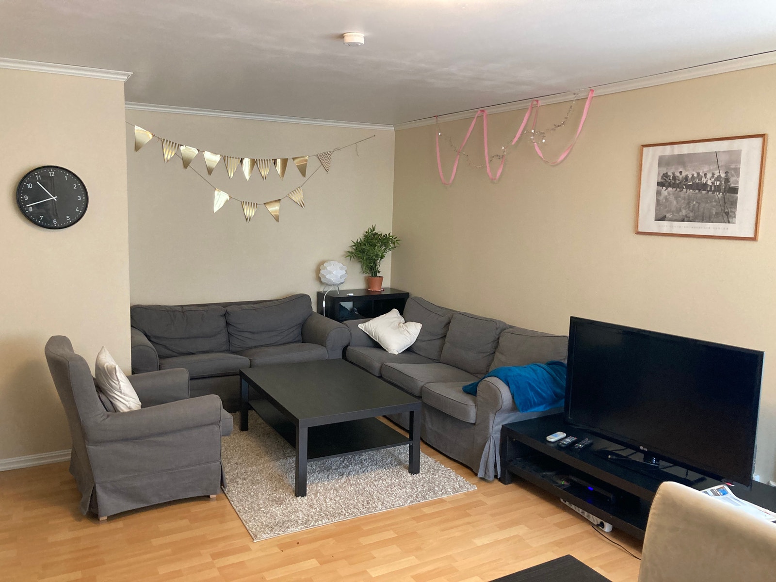 Stue 2 etasje - sofa og spisebord byttet plass Galleribilde