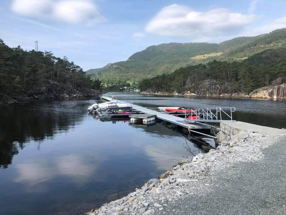 Storøynå Marina med Flytende Badstuer Galleribilde