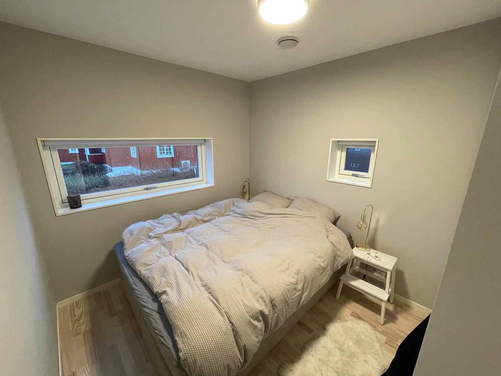 Soverom-møblert av tidligere leietaker Galleribilde